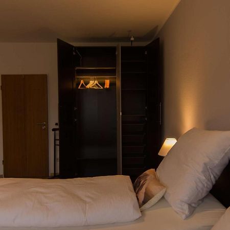 Ferienwohnung 'Zimmer Frei' ゲルゼンキルヒェン エクステリア 写真