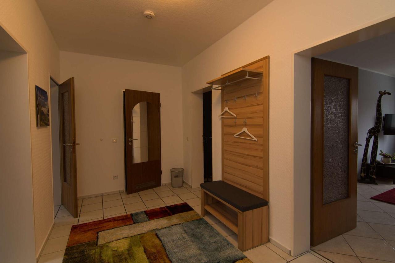 Ferienwohnung 'Zimmer Frei' ゲルゼンキルヒェン エクステリア 写真